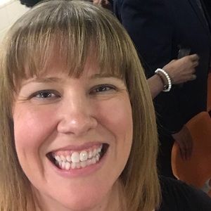 Meet your Posher, Leslie